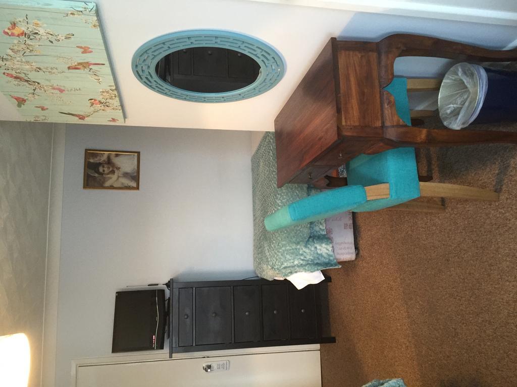 Castle Lodge guest house Newport  Chambre photo