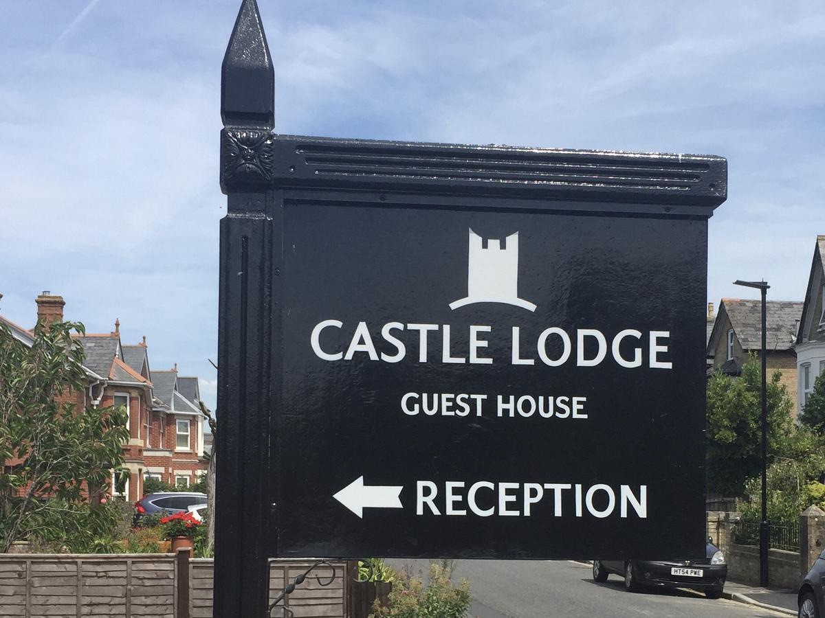 Castle Lodge guest house Newport  Extérieur photo